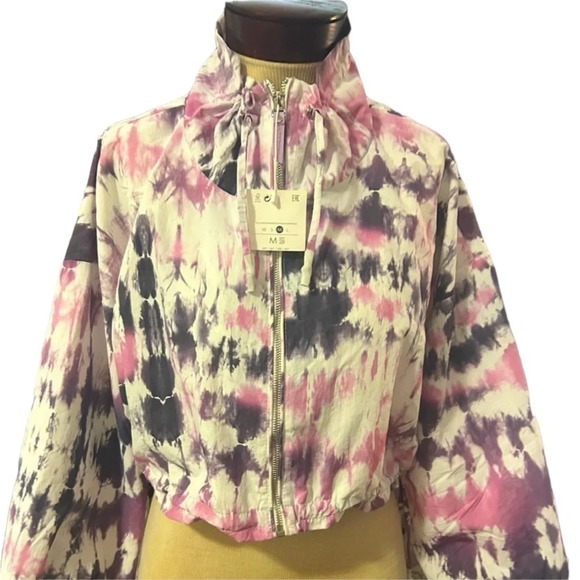 Bershka NWT FREE w/ 100 purch slight crop puff sleeved tie die coat.  Size M - Picture 1 of 7